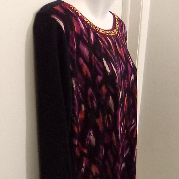 Asymmetrical Top With Accent Beads and Shark Bite Hem - Picture 5 of 10